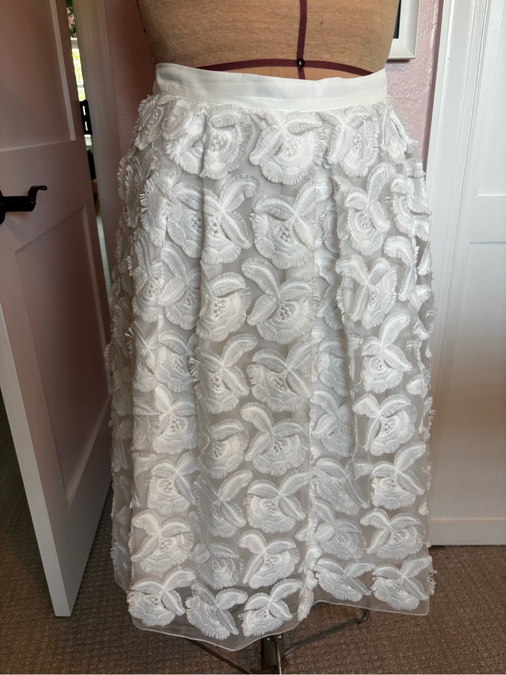 Calvin Klein White Floral Appliqué Midi Skirt